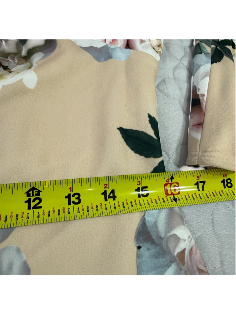 Calvin Klein Floral Dress Size 8 Beige Pink Rose Print Bell Sleeve Sheath - Picture 4 of 8